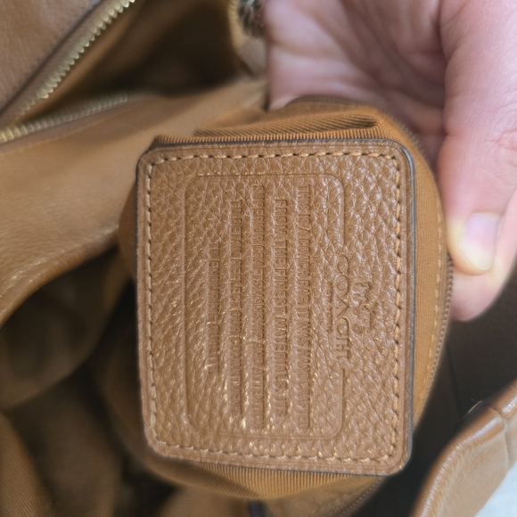 Coach New York Brown pebbled leather slouch handbag See Photos - Picture 8 of 16